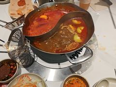 -左庭右院鲜牛肉火锅(金山万达店)