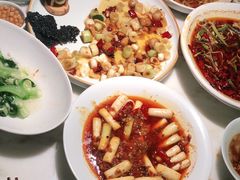 -初蓉丨遇见新川菜(亲贤街荣耀店)