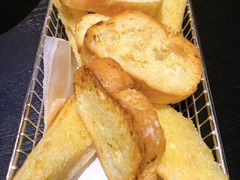 餐前面包-C&R西班牙餐厅