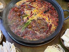 -黄潇洒老火锅(九眼桥宏济巷店)