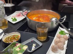 -鲜入唯煮·港式海鲜牛肉火锅(金宝街店)