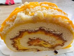 咸蛋黄肉松瑞士卷-星巴克(宝山万达店)