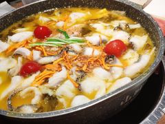 -山城外·非遗酸菜鱼(财富中心店)