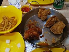 -BHC炸鸡(明洞总店)