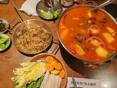 -神府路壹号·海鲜烧烤·砂锅粥·锅物(三坊七巷店)