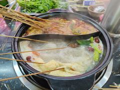 鸳鸯锅-灌县老妈砂锅串串香(万科红生活广场店)