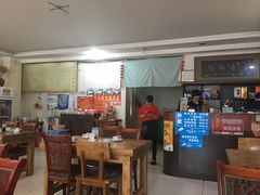 -溢心园香河肉饼总店