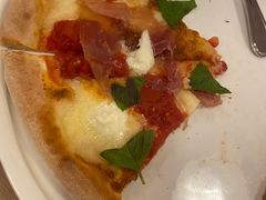 -城市大道红炉披萨烘焙坊