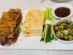 京味香酥肘-大碗居·烤鸭·鱼头泡饼(天坛东门店)