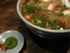 -大头虾越式风味餐厅(光明广场店)