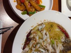 -鱼亨小鲜酸菜鱼(大信店)