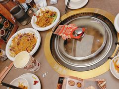 -锅飘飘·东北铁锅炖(雨花客厅店)