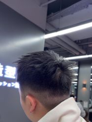-藤野造型烫发染发