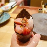 诚寿司：当我们伤心时，我们吃甜筒