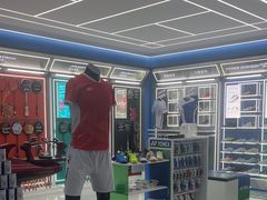 -DC极兔羽毛球馆YONEX(诸光馆)