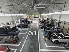 -爱车行 奥迪 奔驰 宝马 保时捷 路虎 专业 维修保养 原厂 奥迪改装升级 中心(静安店)