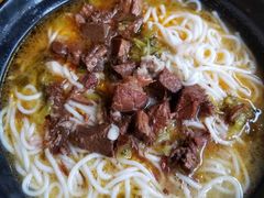 -花溪巷牛肉粉(泉城路店)
