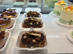 -新百广场(地铁站)