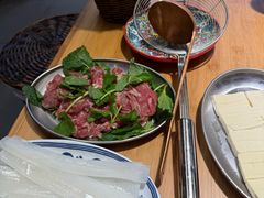 -洱火云南酸菜牛肉火锅(石景山当代商城店)