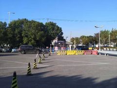 -上海汽车博览公园-北门停车场