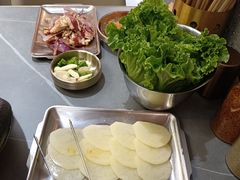 -围炉肉舍•炭烤活鳗•丹东海鲜烤肉(步行街店)