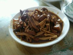 笋干烧肉-云河农家乐饭店(福禄缘树山店)