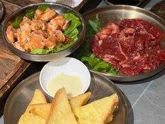 -围炉肉舍•炭烤活鳗•丹东海鲜烤肉(步行街店)