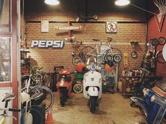 -席娜卡琳火车铁道夜市