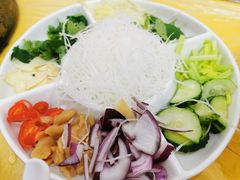 -官塘陈记鱼生·潮汕砂锅粥·牛肉火锅(潮枫路总店)