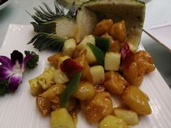 菠萝鲜虾球-雅逸居海鲜小厨