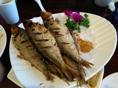 -赶海部落海鲜城(海阳路店)