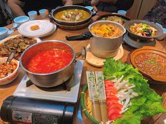 -有红鸡毛店·川菜(建设路店)