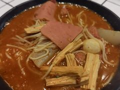 -肥汁米蘭香港米线(长宁来福士店)