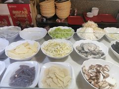 -拿渡麻辣香锅(世茂广场·工三店)