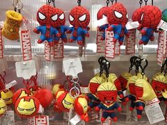 -名创优品(机场路百信广场店)