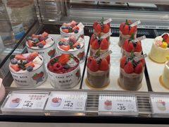 -花花卷卷·鲜食蛋糕(静安久光百货店)