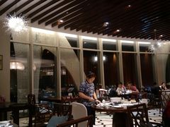 -蜈支洲岛珊瑚酒店临海阁中餐厅