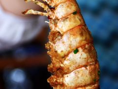 -三亚火车头万人海鲜广场