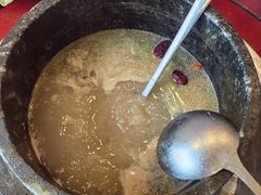 -鲁朗纳麦石锅鸡庄园