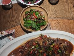 -黄泥岗·地道湖北菜(奥特莱斯店)