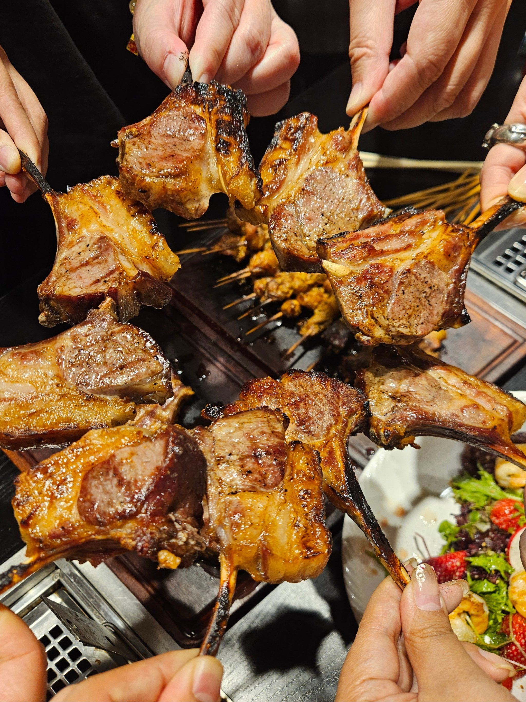 🥩法式碳烤羊排,牛排,食肉爱好者的狂欢