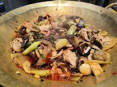 -毛肚向右·川渝毛肚王(经开永旺店)