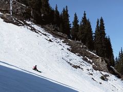 -丝绸之路山地度假区滑雪场