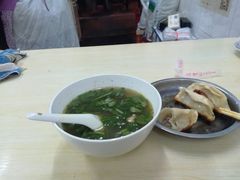 -黄阿姨锅贴大王(万航渡路店)