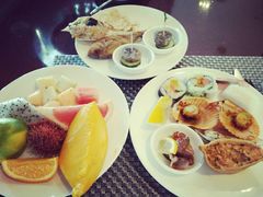 -荣誉国际酒店-云顶旋转餐厅