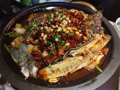 -鸣记脆皮烤鱼·海鲜烤鱼(三八广场店)