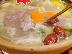 -耶里夏丽·新疆菜·28年喀什老馆(田林东路店)
