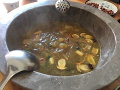 小锅野生菌-七采菌园·石锅鱼野生菌火锅(环城北路店)