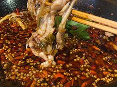 -鸿顺老铁锅美蛙鱼府(解放碑店)