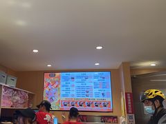 -华记煲仔华·煲仔饭(市桥易发店)